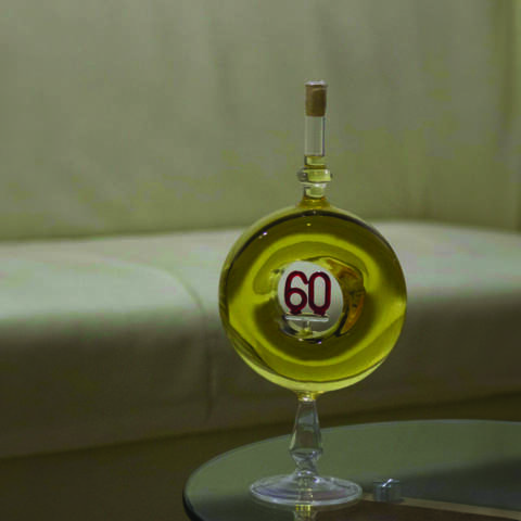 60. Évszámos Ajándék Díszüveges Bor - Körgyűrűs (0.5L)