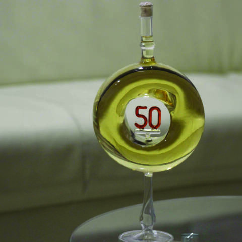50. Évszámos Ajándék Díszüveges Bor - Körgyűrűs (0.5L)