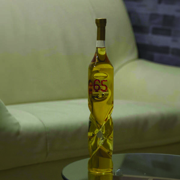 65. Évszámos Ajándék Díszüveges Bor - Csavart (0.75L)