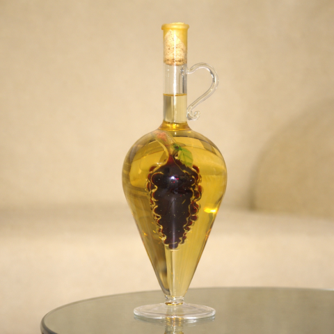 Kancsó, belül vörösborral töltött szöllőfürt (0,5L)